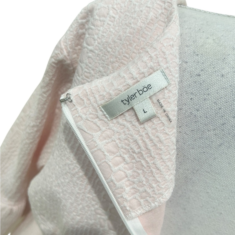Tyler Boe ballet pink Sydney Textured bell sleeve dress above the knee large - Picture 11 of 12